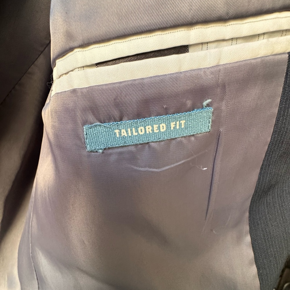 Haggard Navy Blue Suit - Picture 4 of 9